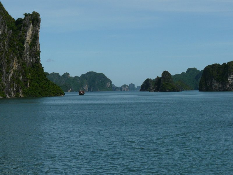 2008-08-16-HALONG BAY-P1030308.JPG
